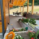 Planinska Kuca Samak