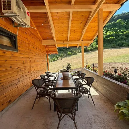 Planinska Kuca Samak בקתה *