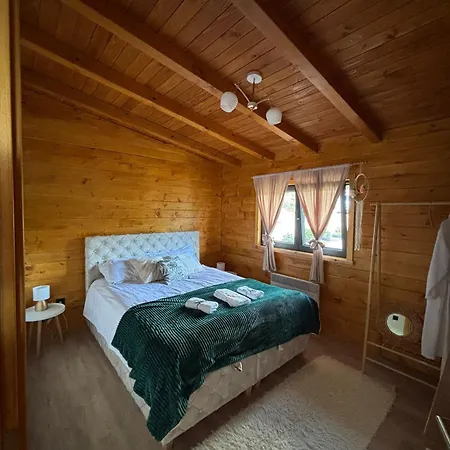 Planinska Kuca Samak *