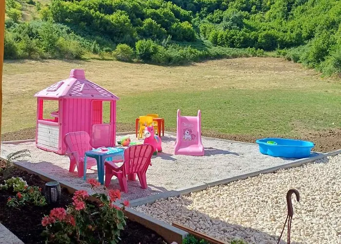 Planinska Kuca Samak